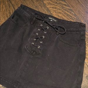 Kendall and Kylie jean black skirt